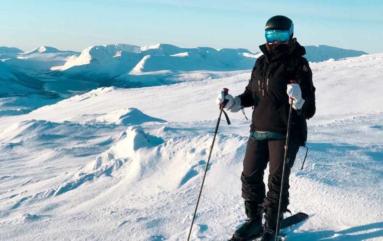 hålla sig varm i skidbacken